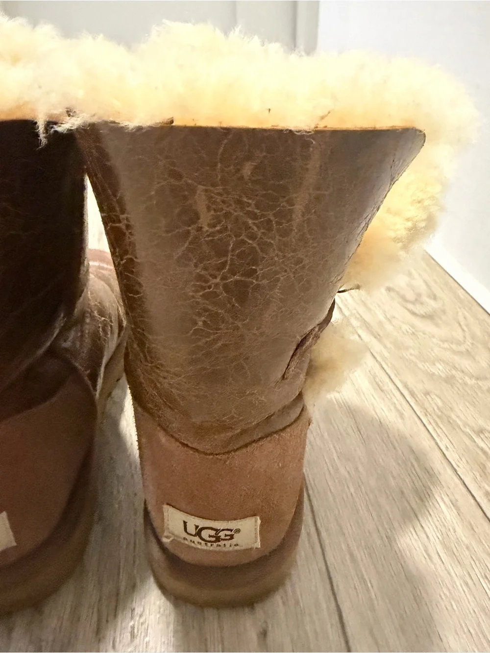 UGG Chestnut leather Shearling Mid-Calf Boot